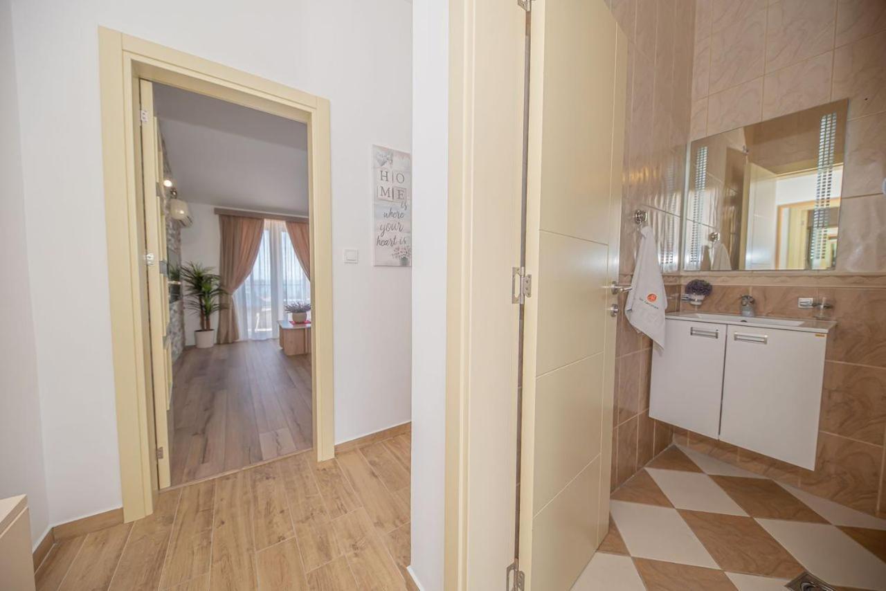 Guest House S-Lux Petrovac Zewnętrze zdjęcie