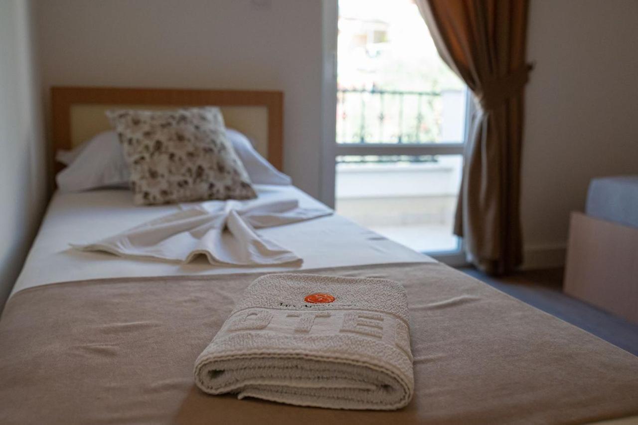 Guest House S-Lux Petrovac Zewnętrze zdjęcie
