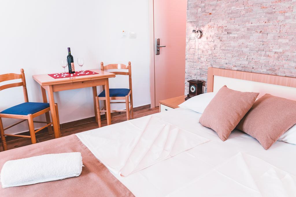 Guest House S-Lux Petrovac Zewnętrze zdjęcie