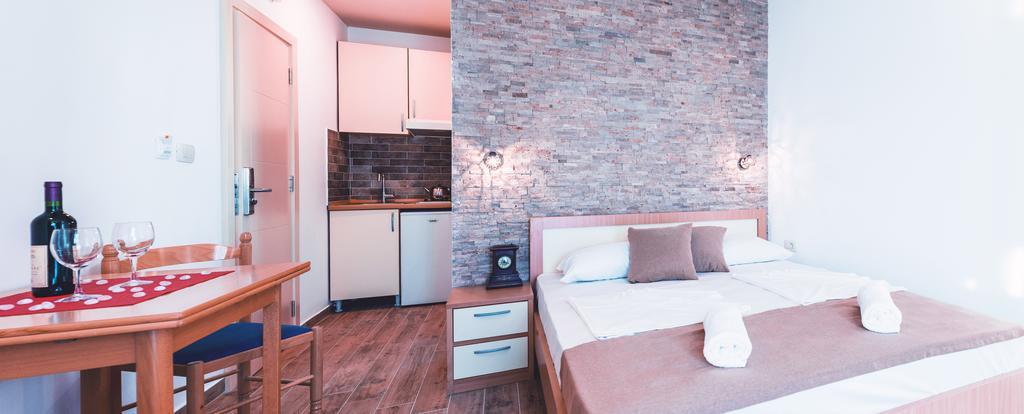 Guest House S-Lux Petrovac Zewnętrze zdjęcie