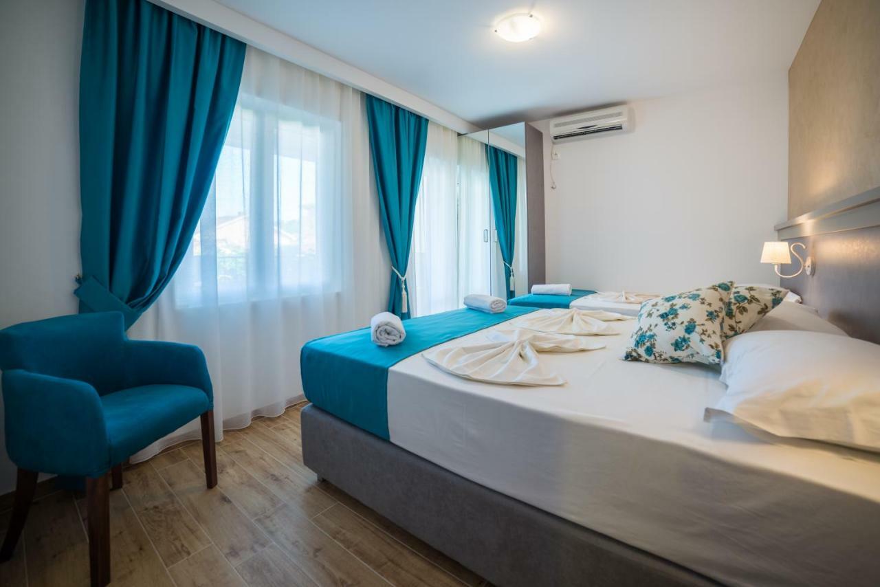 Guest House S-Lux Petrovac Zewnętrze zdjęcie