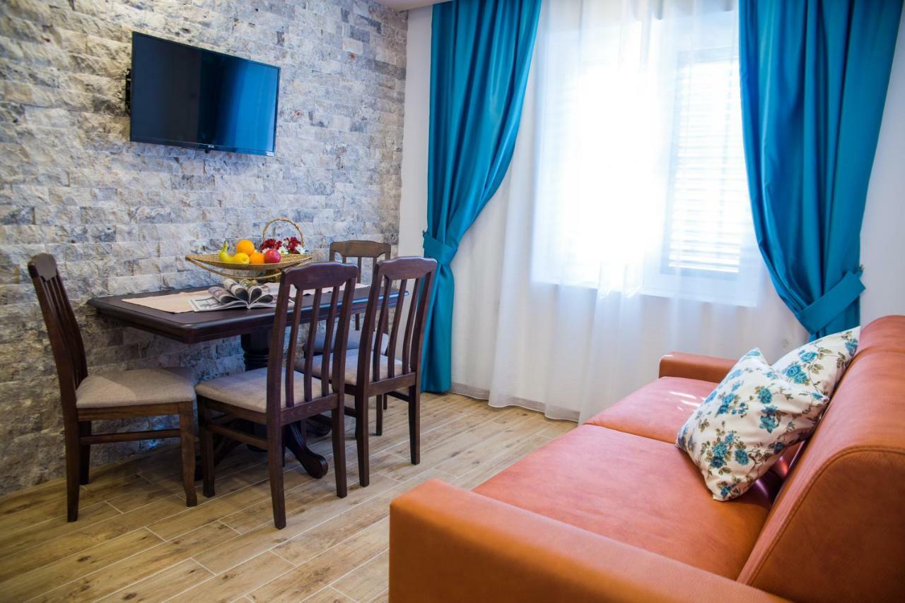 Guest House S-Lux Petrovac Zewnętrze zdjęcie