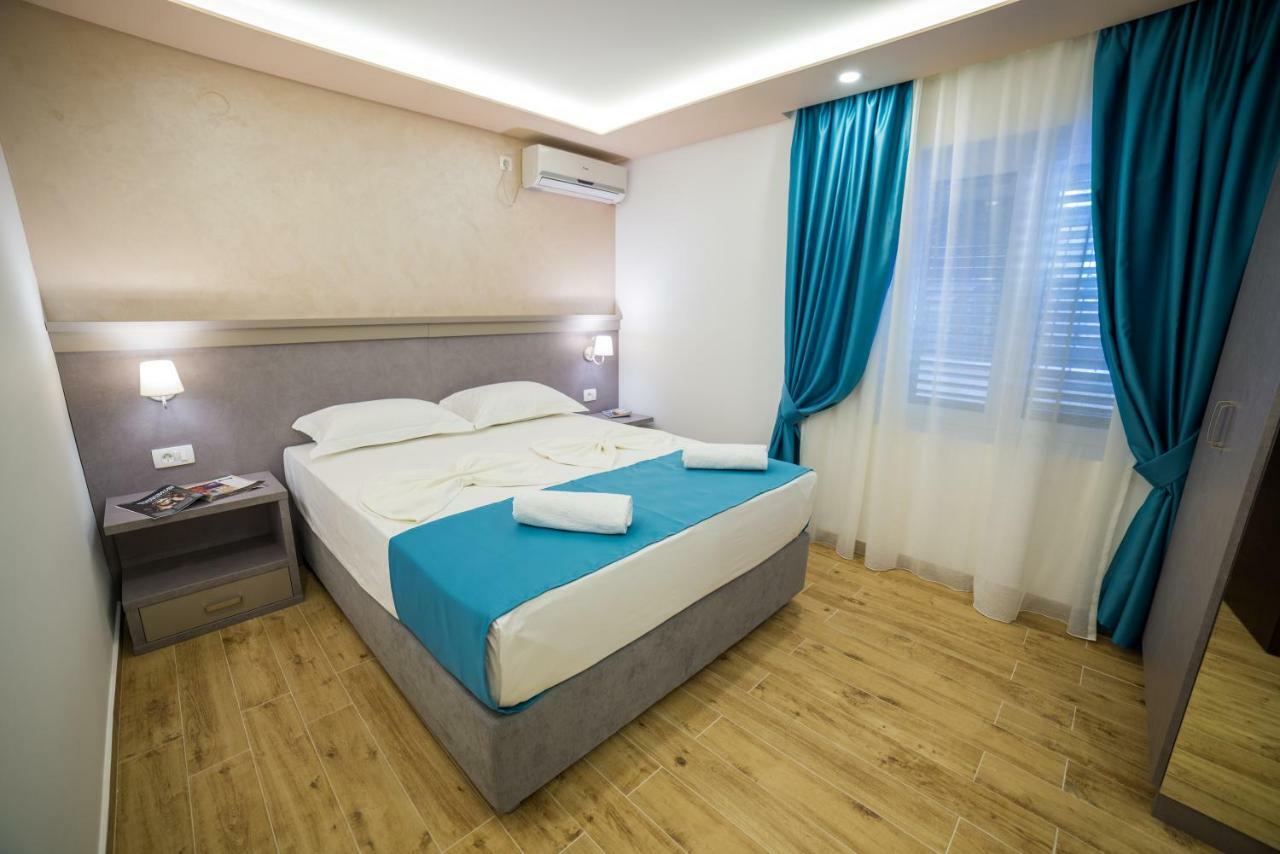 Guest House S-Lux Petrovac Zewnętrze zdjęcie