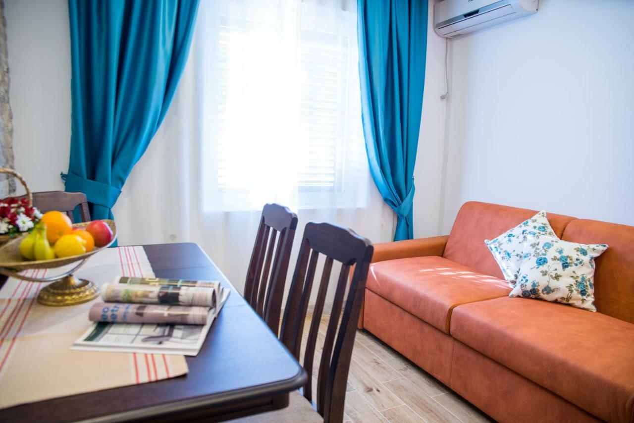 Guest House S-Lux Petrovac Zewnętrze zdjęcie